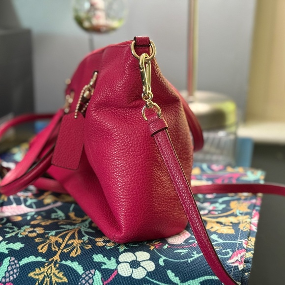 Coach Pink Leather Shoulder Bag - Picture 3 of 9